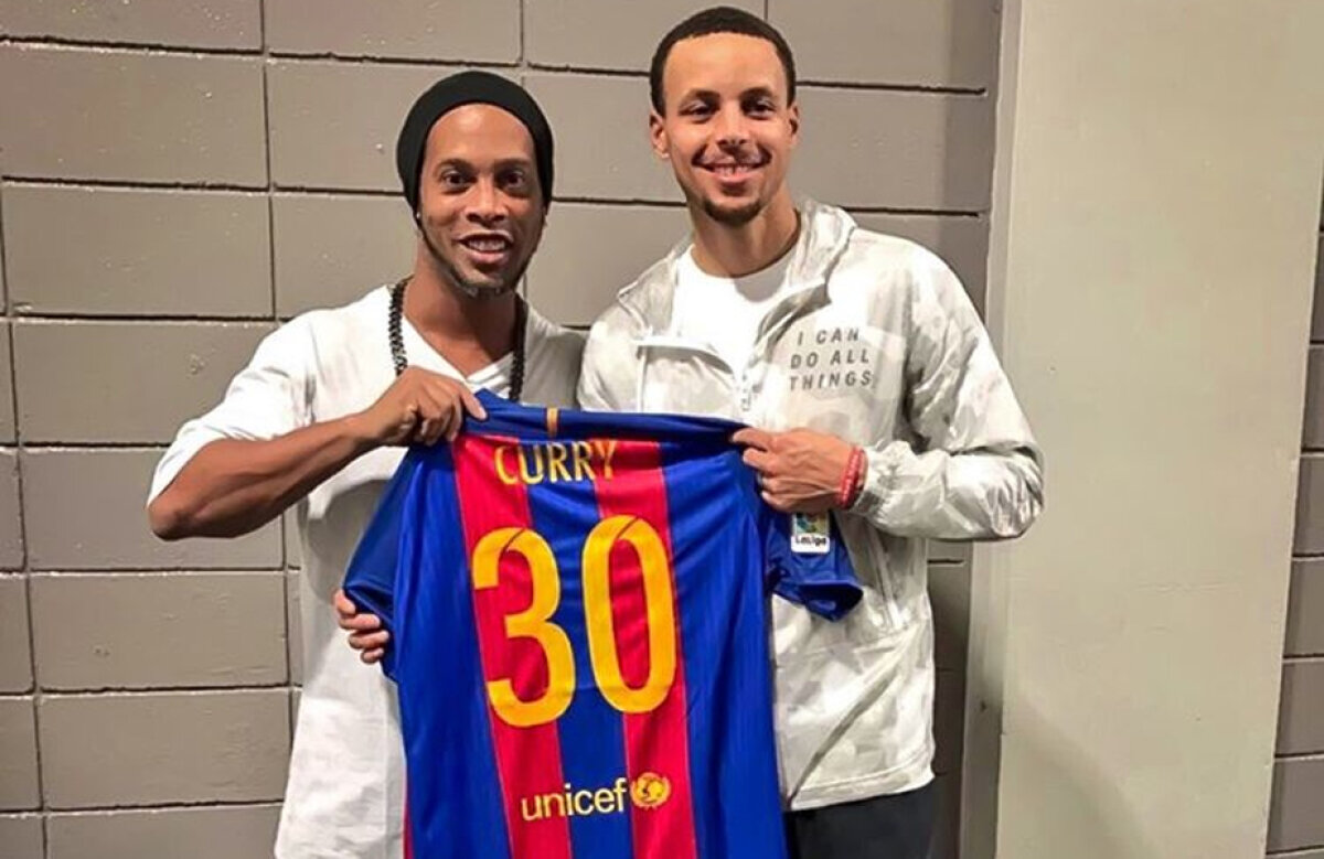 Dinho la All-Star Game » Ronaldinho nu a ratat cel mai spectaculos meci din NBA