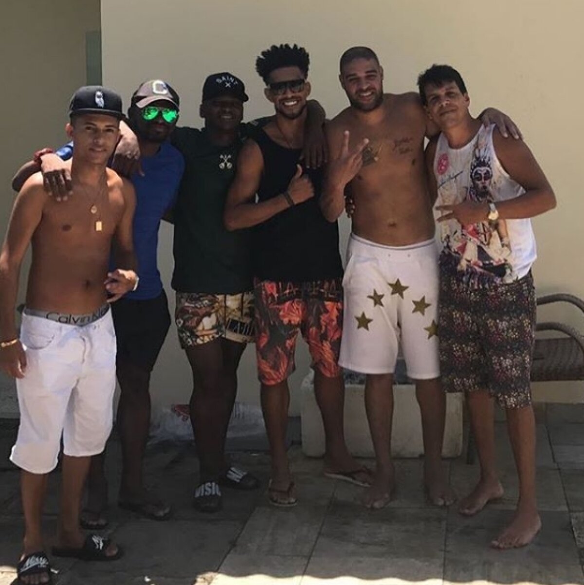 GALERIE FOTO Primele imagini de la petrecerea-monstru dată de Adriano de ziua lui » 400 de invitați! Câți bani a "spart"