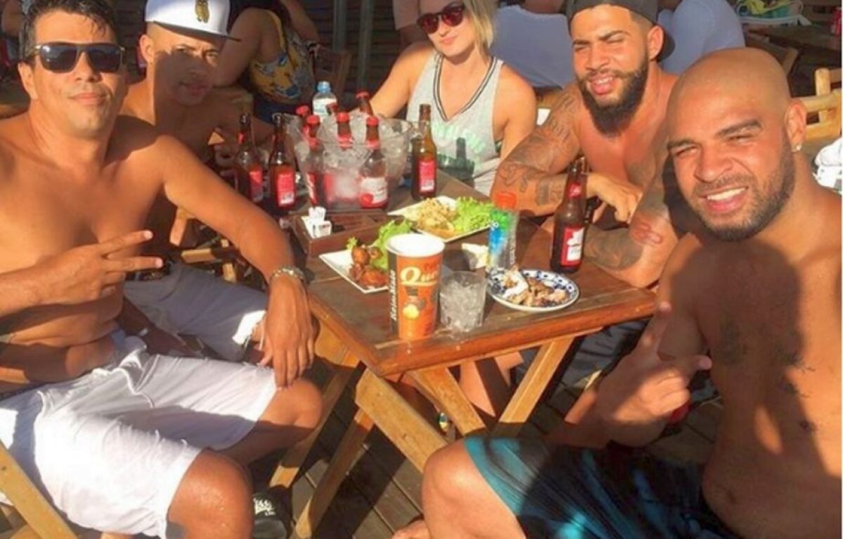 GALERIE FOTO Primele imagini de la petrecerea-monstru dată de Adriano de ziua lui » 400 de invitați! Câți bani a "spart"