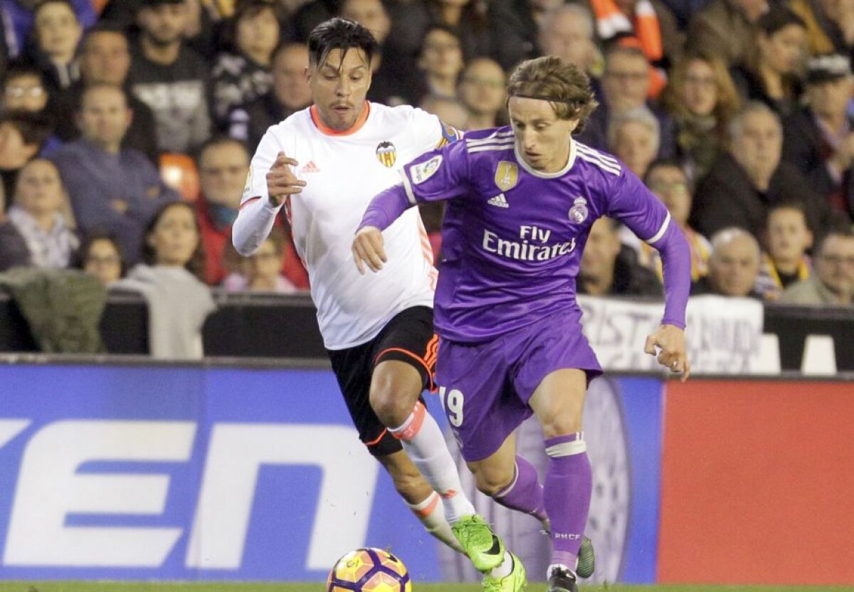VIDEO + FOTO Surpriză de proporții pe Mestalla » Valencia o învinge pe Real Madrid, iar lupta pentru titlu se încinge în La Liga
