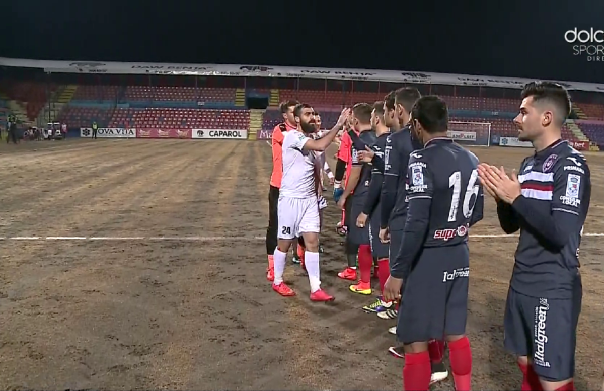FOTO ASA - FC Voluntari s-a jucat în mocirlă! Terenul a arătat jalnic » Ilfovenii amenință: "Ne vom adresa comisiilor"