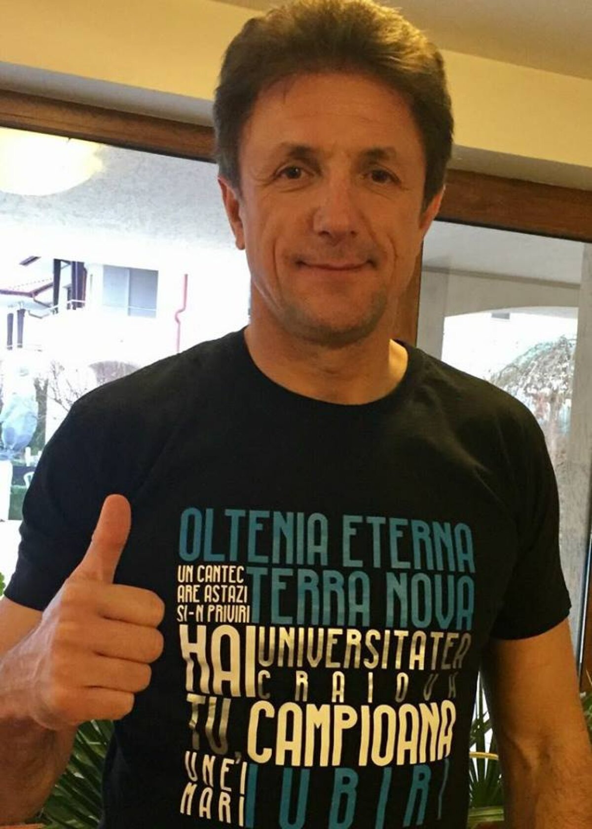 Gică Popescu surprinde înainte de Dinamo - CS U Craiova » Cum s-a pozat fotbalistul trecut pe la ambele echipe