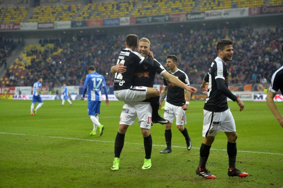 VIDEO + FOTO Dinamo bate CS U Craiova, 2-1 și face un pas uriaș spre play-off! "Câinii" stau acum la mâna Stelei