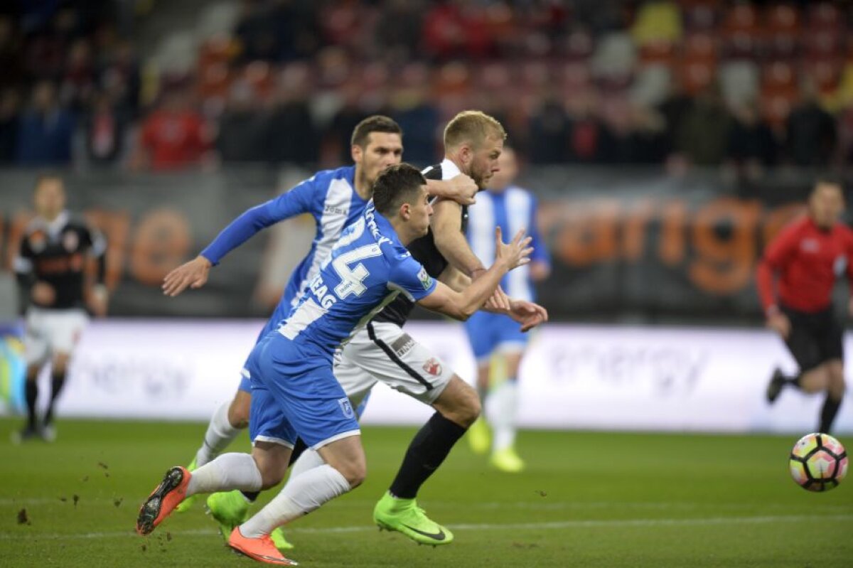 VIDEO + FOTO Dinamo bate CS U Craiova, 2-1 și face un pas uriaș spre play-off! "Câinii" stau acum la mâna Stelei