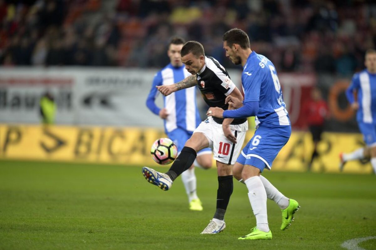 VIDEO + FOTO Dinamo bate CS U Craiova, 2-1 și face un pas uriaș spre play-off! "Câinii" stau acum la mâna Stelei