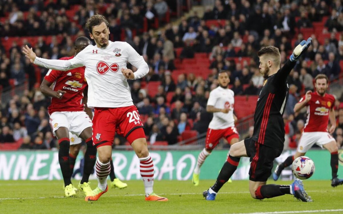 VIDEO + FOTO » Manchester United câștigă Cupa Ligii după o finală superbă cu Southampton » Ibrahimovici a fost eroul partidei