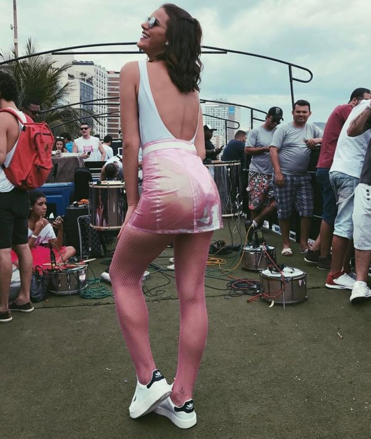 VIDEO&FOTO Iubita lui Neymar a făcut senzație pe net cu un număr de twerking în plină stradă