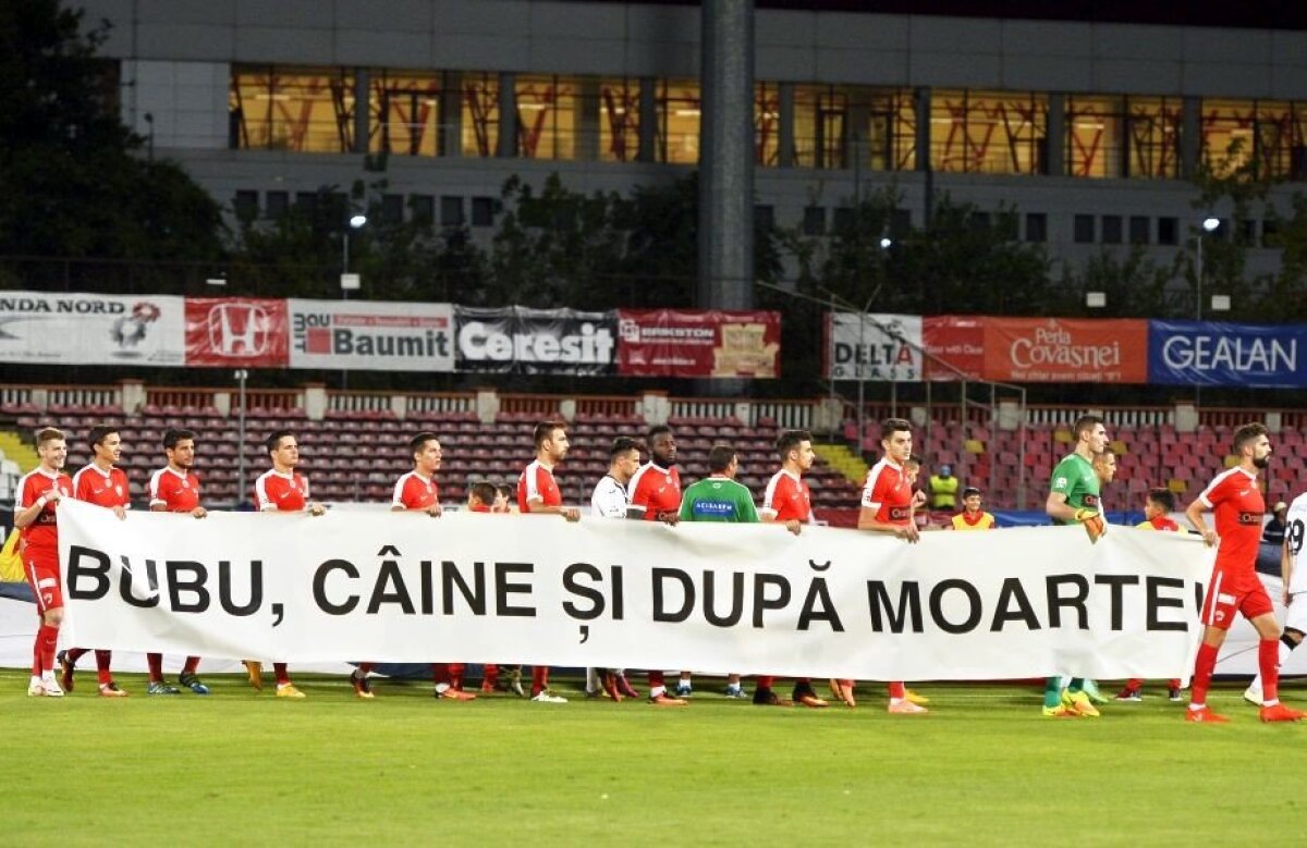 FOTO Dinamoviștii cer dreptate pentru suporterul ucis după derby » Bannerul afișat la locul faptei