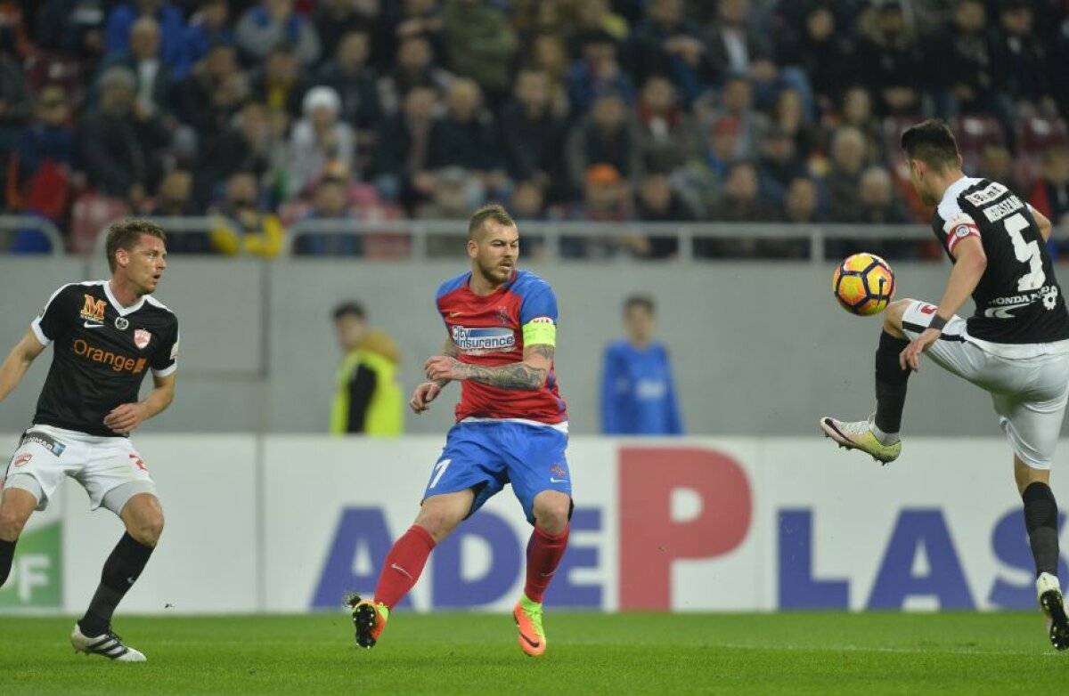 VIDEO + FOTO Reghe îl provoacă pe Gigi să-l demită! Dinamo calcă în picioare o Steaua fără mândrie, în al treilea derby consecutiv, și e în finala Cupei Ligii, după 7-2 la general