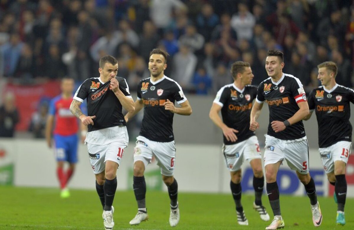 VIDEO + FOTO Reghe îl provoacă pe Gigi să-l demită! Dinamo calcă în picioare o Steaua fără mândrie, în al treilea derby consecutiv, și e în finala Cupei Ligii, după 7-2 la general