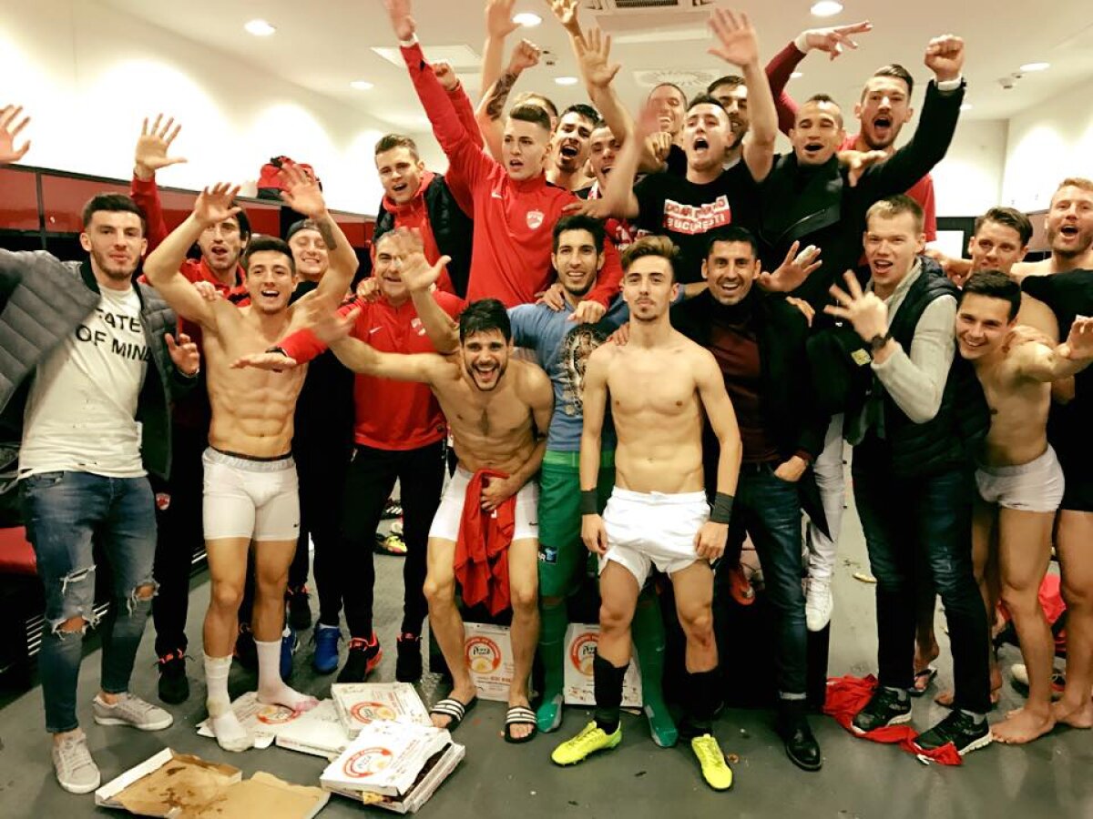 FOTO EPIC FAIL » O vedetă a lui Dinamo a încercat să se pozeze ca Ronaldo în vestiar! Ce a ieșit a devenit viral :D