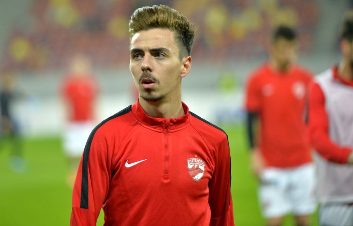 FOTO EPIC FAIL » O vedetă a lui Dinamo a încercat să se pozeze ca Ronaldo în vestiar! Ce a ieșit a devenit viral :D