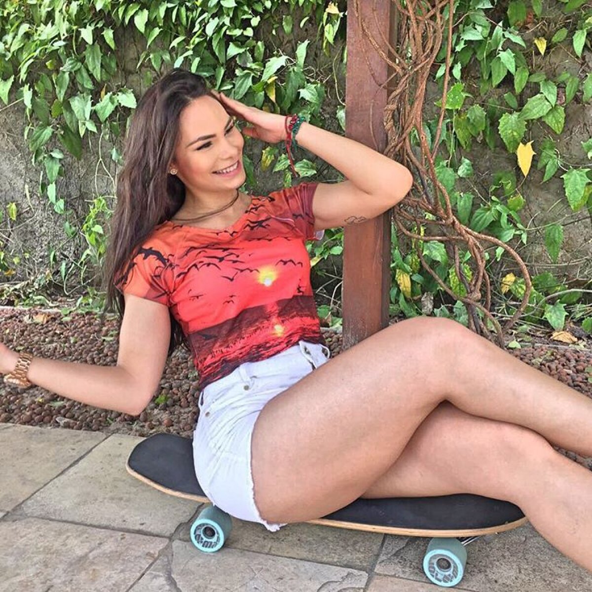VIDEO&FOTO Scene șocante la o televiziune din Brazilia: asistentă TV hârțuită în direct! Reacția ei e explozivă
