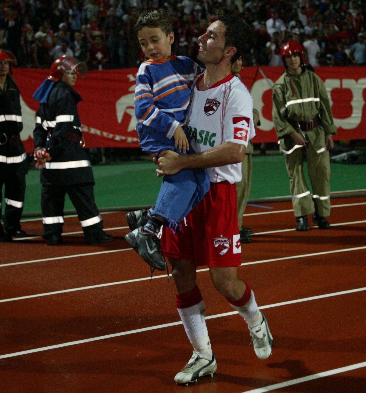 FOTO Dinastia Petre » S-a făcut mare! Patrick și-a depășit tatăl: a marcat prima dată în Derby la 19 ani. Reacția lui Florentin: ”Am plâns!”