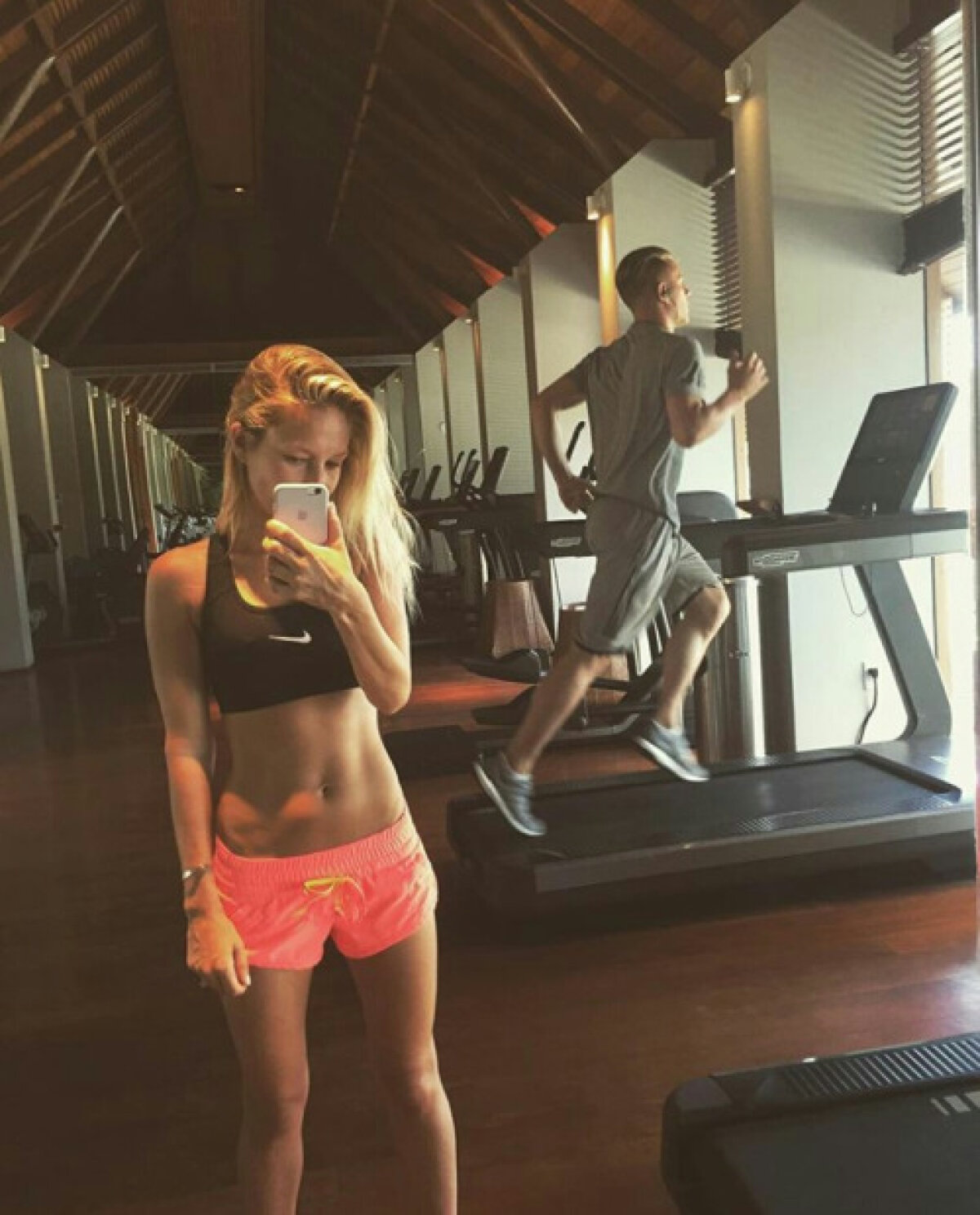 FOTO Și-a anunțat nunta la un chat cu fanii Barcelonei: o vedetă a catalanilor renunță la burlăcie pentru ea!