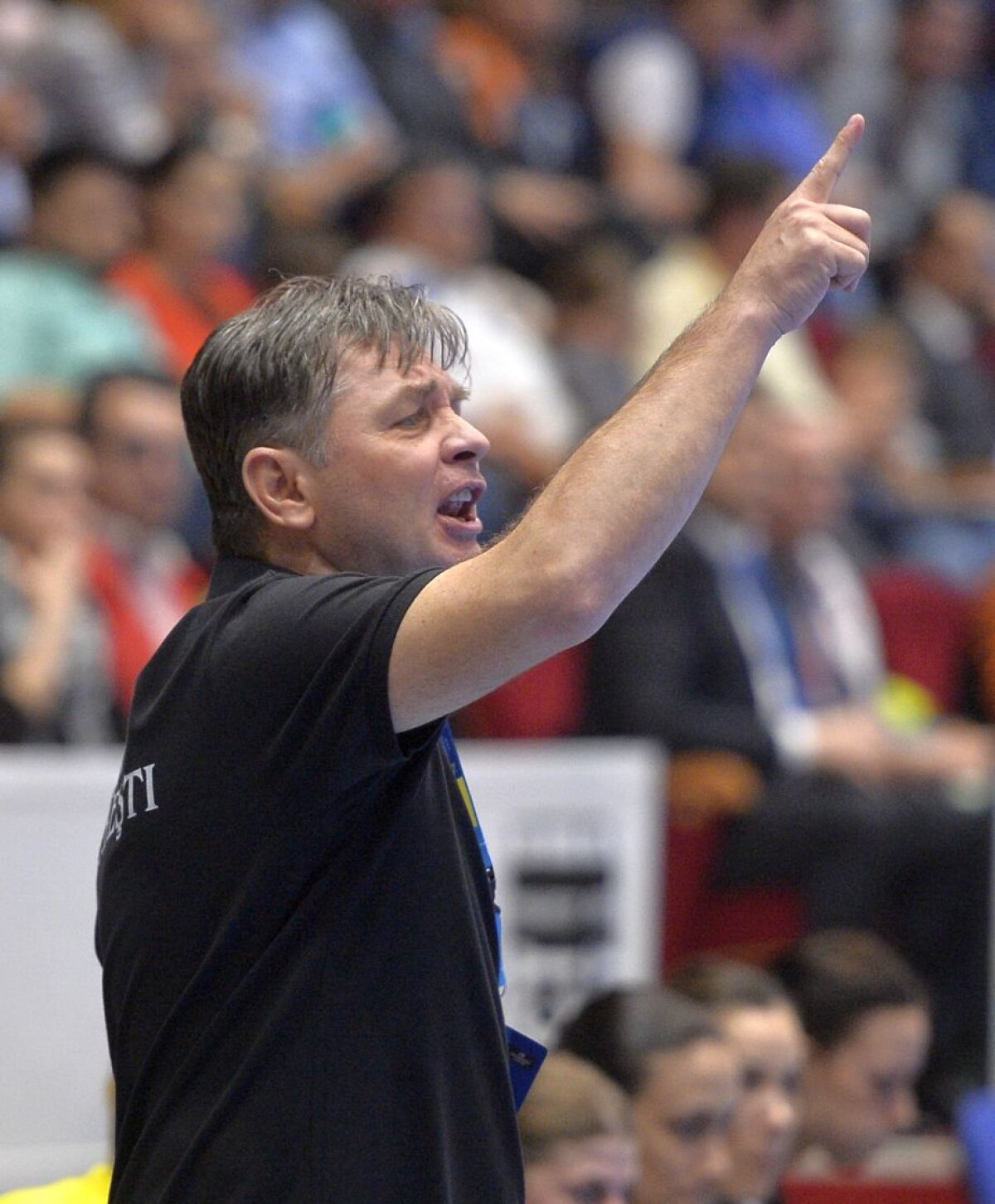 FOTO » Emoții și dramatism » CSM București o învinge pe Krim Ljubljana, 28-26, și se califică în sferturile Ligii Campionilor