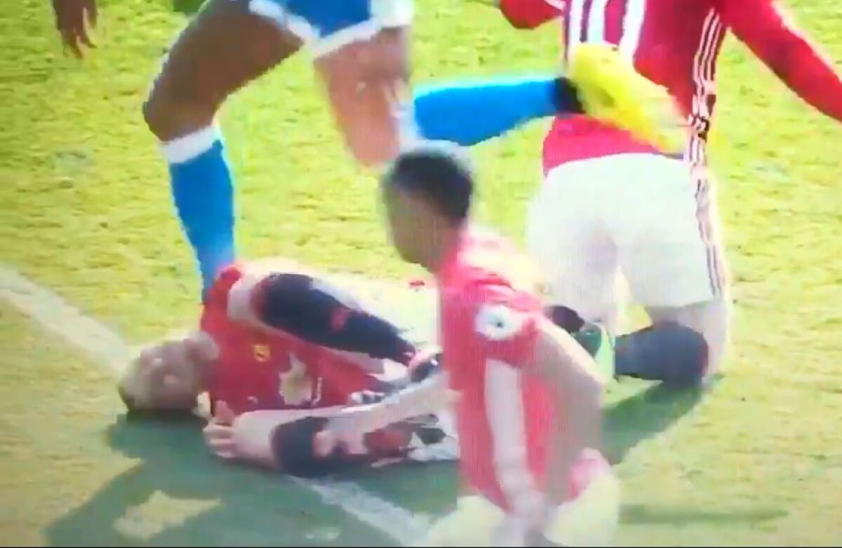 FOTO și VIDEO United, REMIZĂ ÎNCINSĂ cu Bournemouth » Zlatan a fost călcat pe cap de adversari și a ratat un penalty!