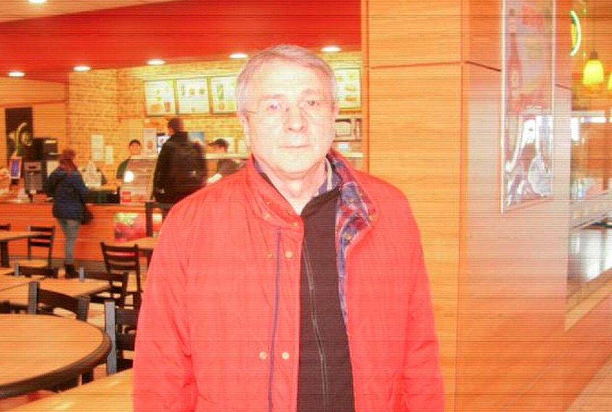 FOTO Cine este noul antrenor al Stelei Armatei: "Era o poezie de fotbalist" » Amintiri din cariera fostului jucător al roș-albaștrilor cu Dobrin și Cruyff