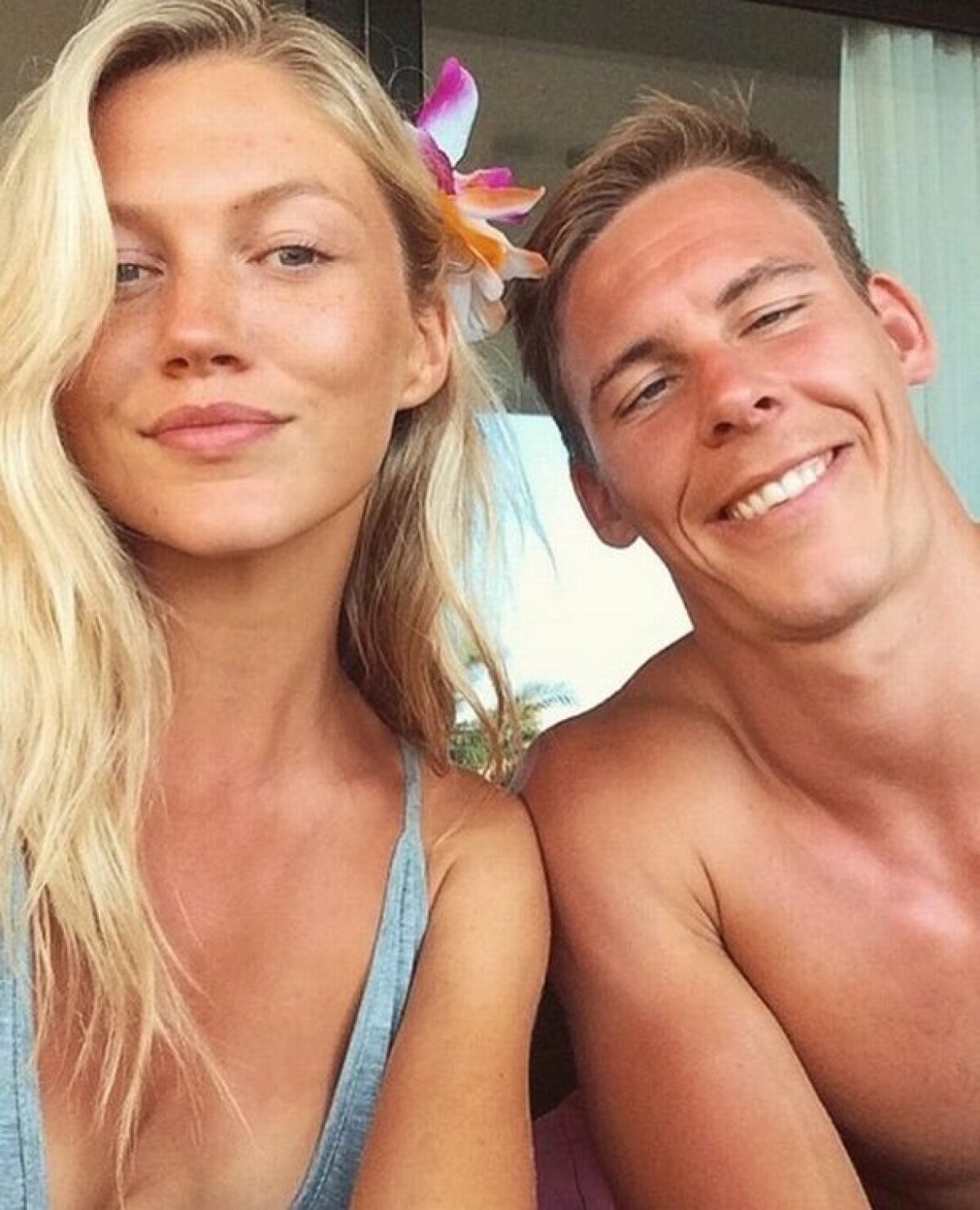 FOTO Splendoare galeză » Țara Galilor punctează la Six Nations: iubita unui rugbyst e incendiară!