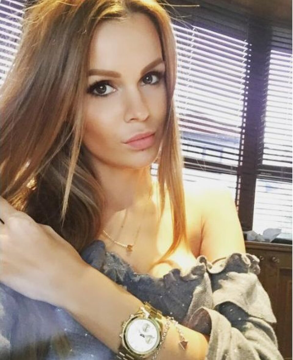 FOTO O blondă superbă i-a furat inima » Golgeterul lui Dinamo are iubită Miss
