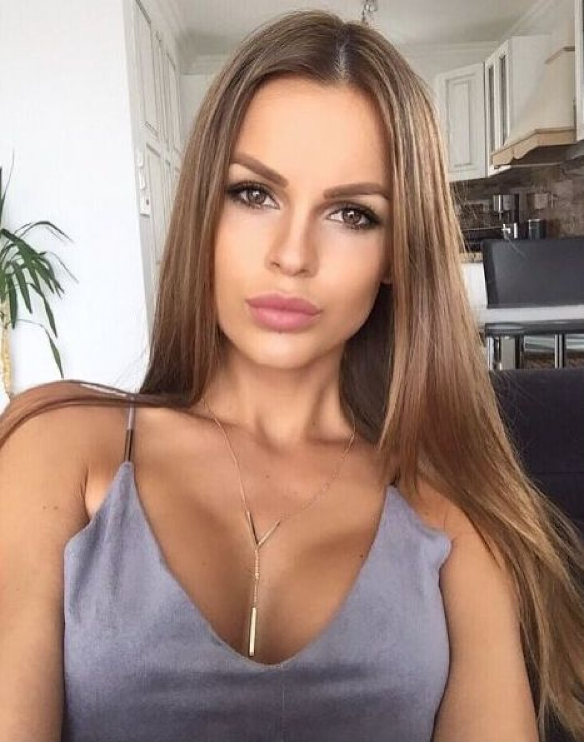 FOTO O blondă superbă i-a furat inima » Golgeterul lui Dinamo are iubită Miss