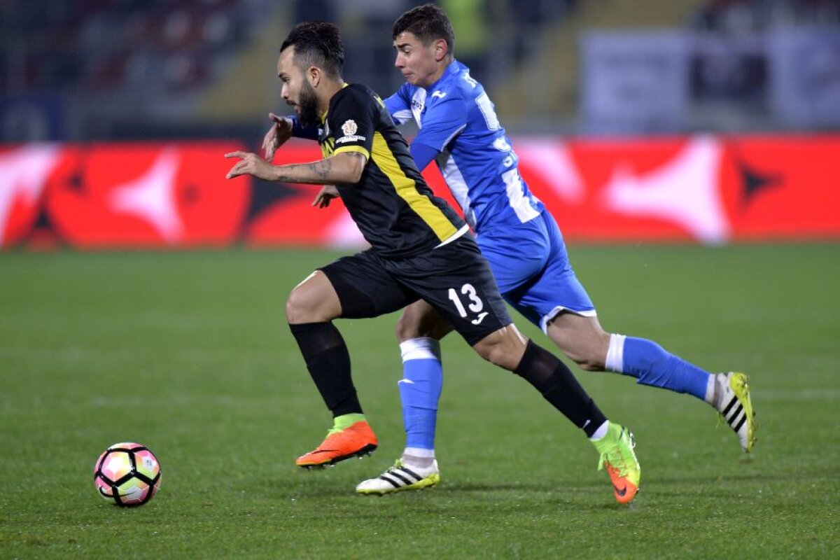 FOTO A lipsit spectacolul în primul meci din play-off » Remiză albă între Astra și CSU Craiova 