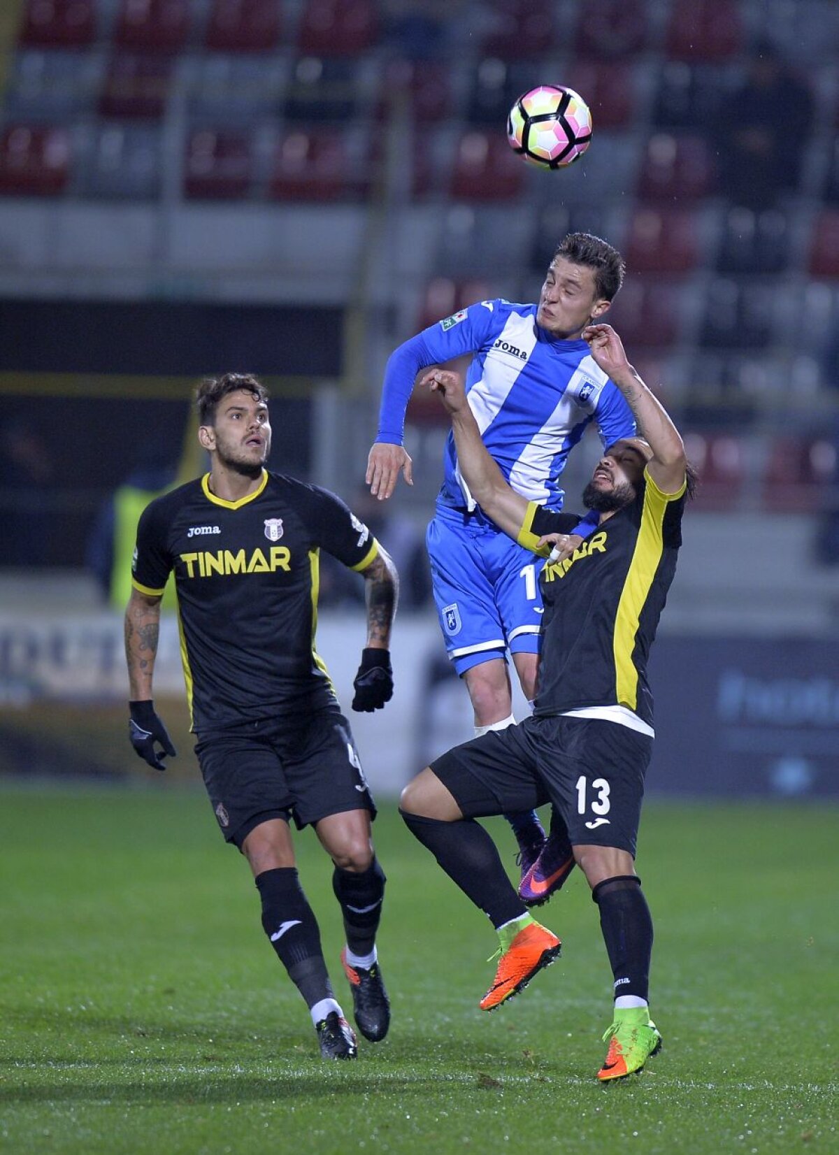 FOTO A lipsit spectacolul în primul meci din play-off » Remiză albă între Astra și CSU Craiova 