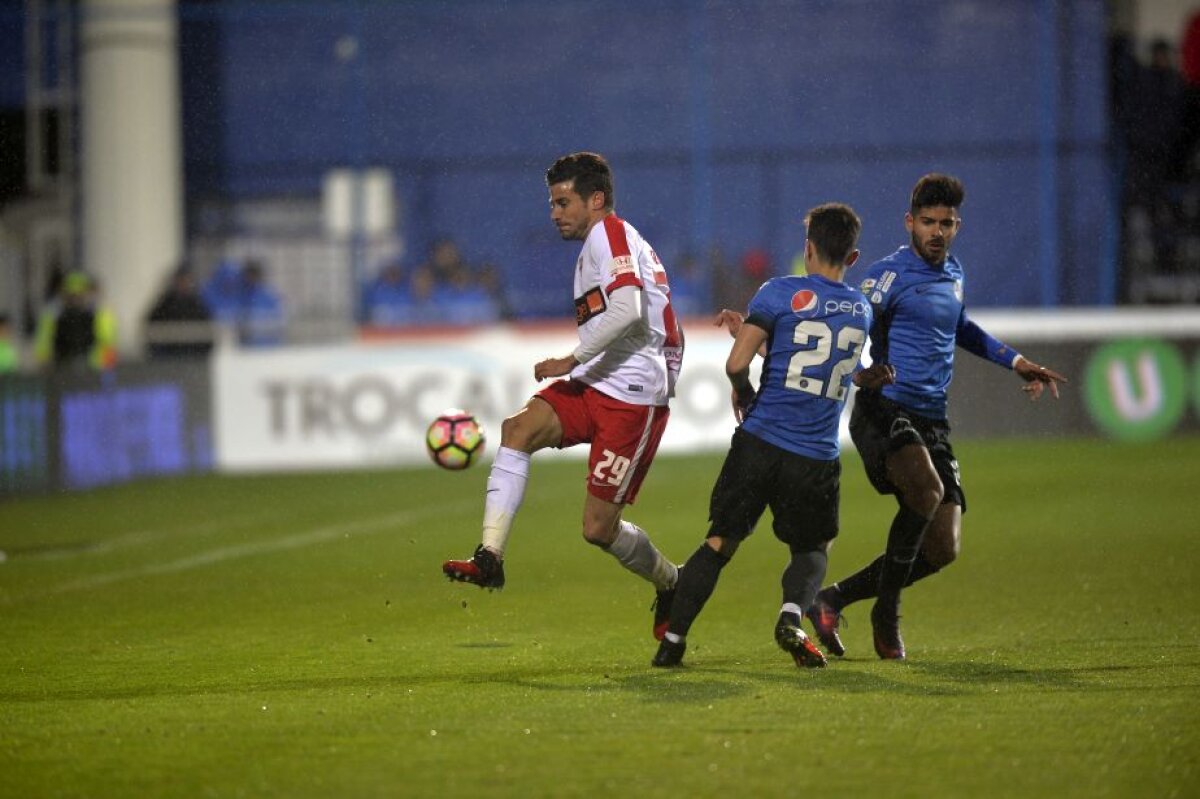 FOTO Dinamo o încurcă pe Viitorul și o lasă pe Steaua pe primul loc după prima etapă de play-off