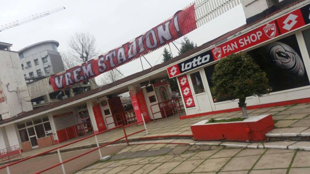 FOTO Dinamoviștii continuă protestul! Gestul făcut azi pentru a obține un nou stadion