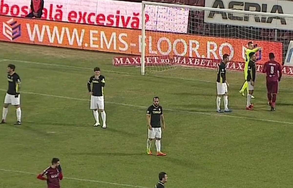 UPDATE // FOTO Astra nu a jucat cu șorturile celor de la CFR Cluj » Reacția giurgiuvenilor: "Declarația lui Mureșan e șocantă și neadevărată!"