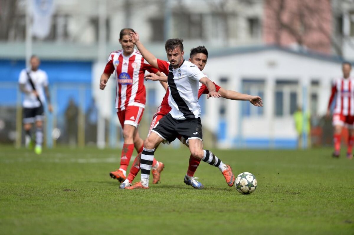 FOTO Continuă lupta pentru promovare » Juventus este cu un pas în Liga 1 » Toate rezultatele zilei