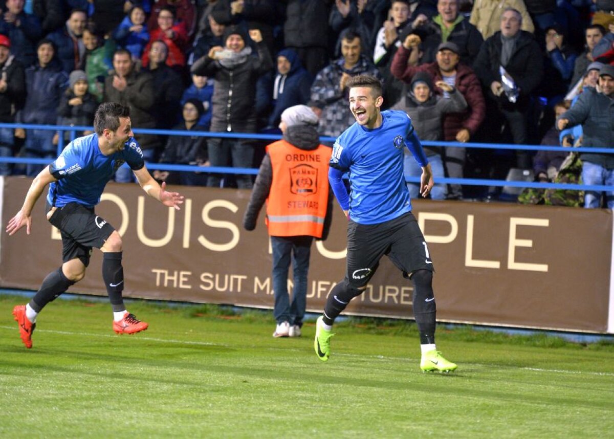 FOTO Jos textila! Vlad Morar a sărbătorit golul marcat Stelei într-un mod... original pentru Liga 1 :)