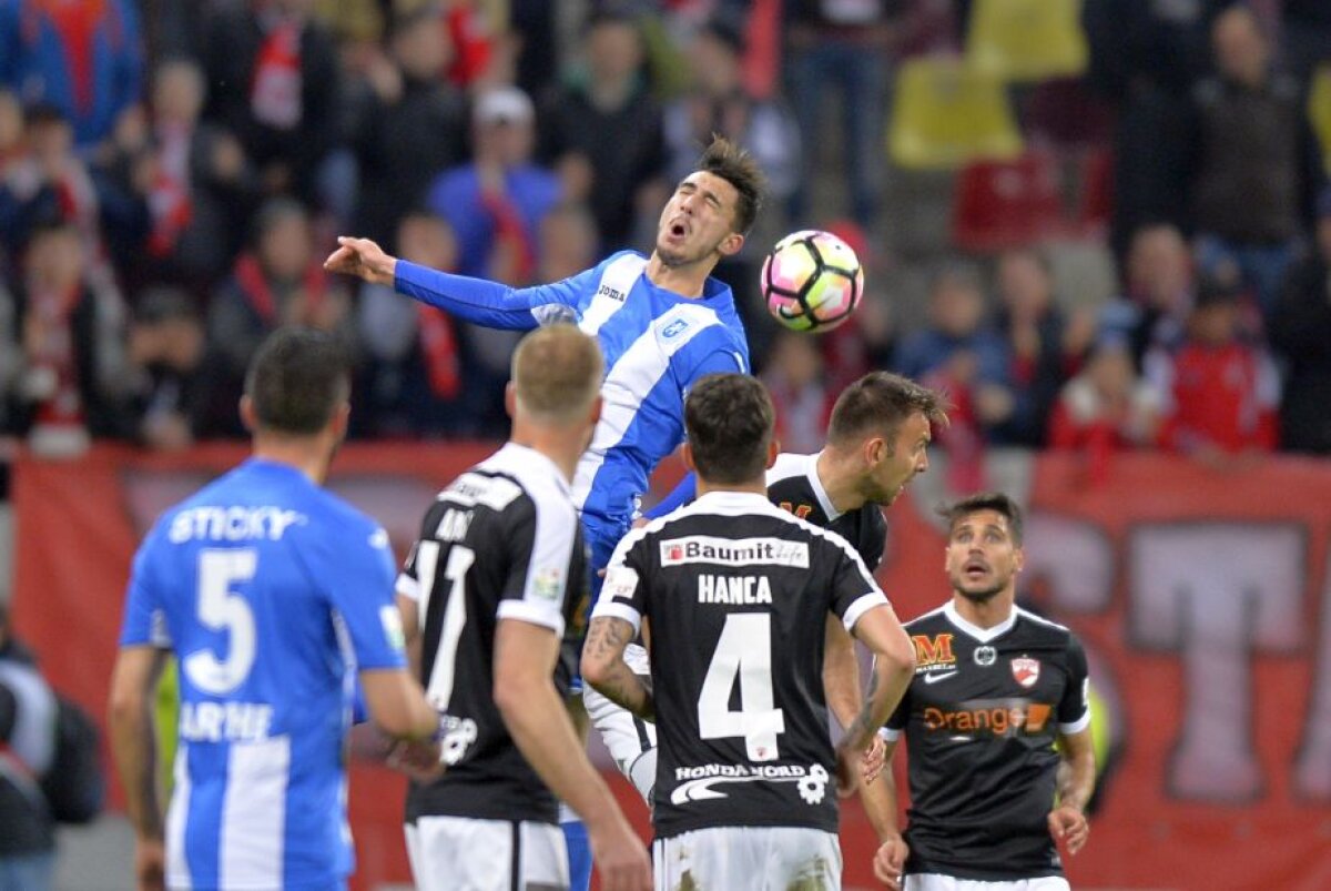 FOTO » X și 0 » Dinamo și CSU Craiova sunt blocate în play-off: niciun gol marcat, niciun gol primit