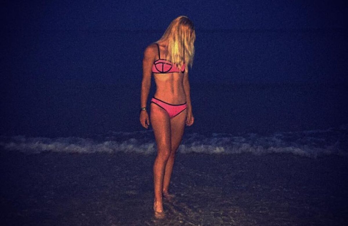 GALERIE FOTO Cu ea în preajmă, tenisul românesc are viitor! Imagini HOT cu Maria Șarapova de România