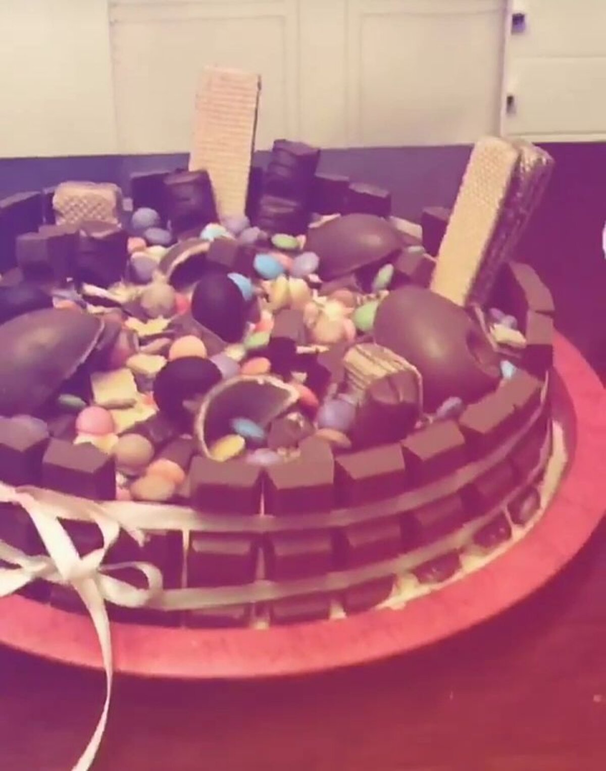 FOTO Viața în roz: «Baby shower» pentru iubita lui Steliano Filip » Cum s-a pozat frumoasa brunetă, însărcinată în 7 luni