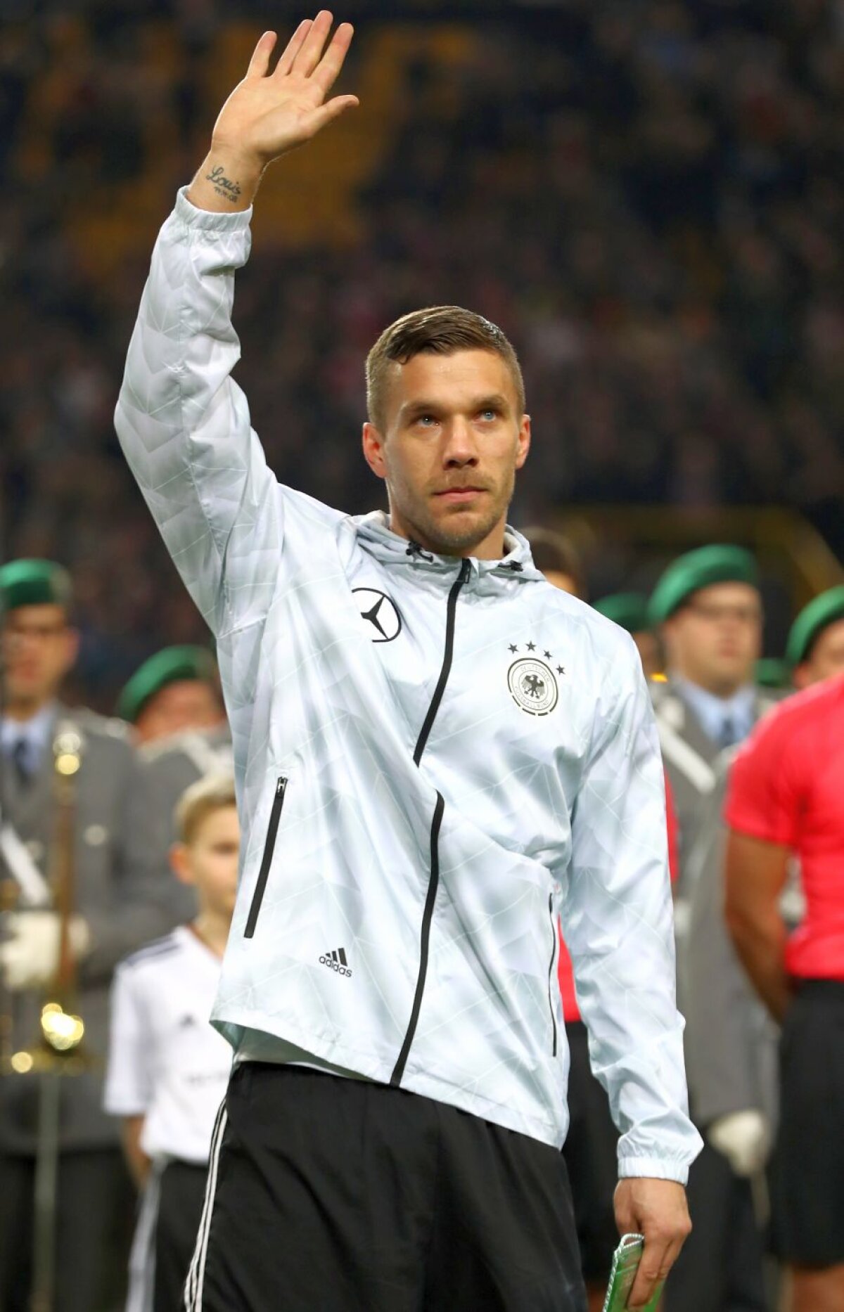 VIDEO+FOTO Podolski, gol senzațional în meciul de retragere! Germania se impune la limită în amicalul de lux contra Angliei