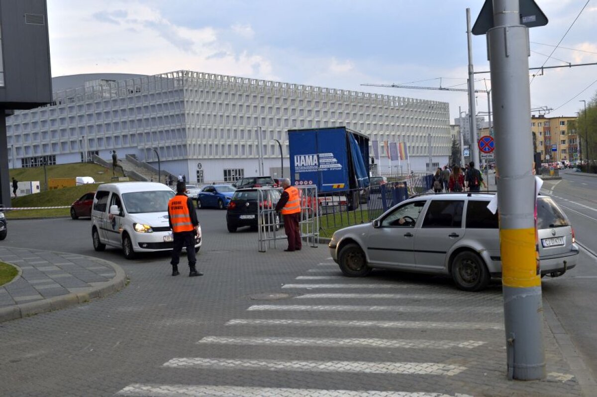 VIDEO+FOTO Untold a luat fața naționalei! Meciul României e mai puțin promovat decât festivalul din august