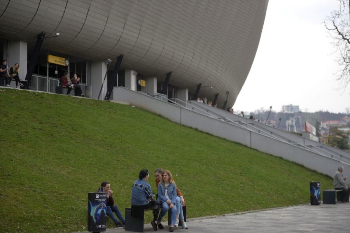 VIDEO+FOTO Untold a luat fața naționalei! Meciul României e mai puțin promovat decât festivalul din august