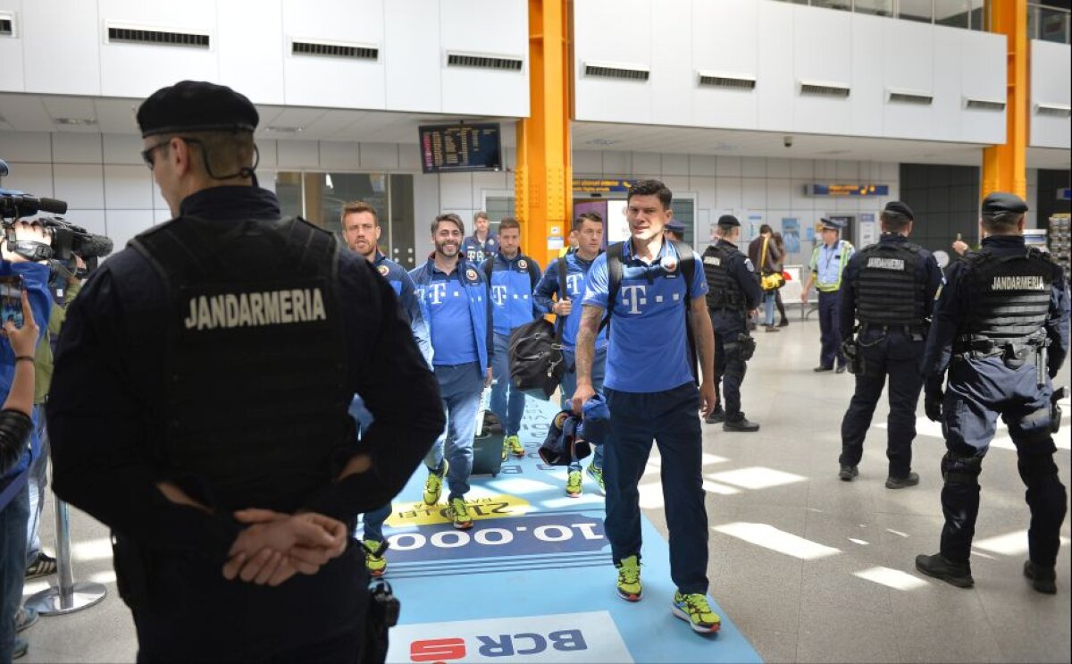 VIDEO + FOTO UPDATE "Tricolorii" au ajuns la Cluj pentru meciul cu Danemarca! Primele imagini + programul de azi