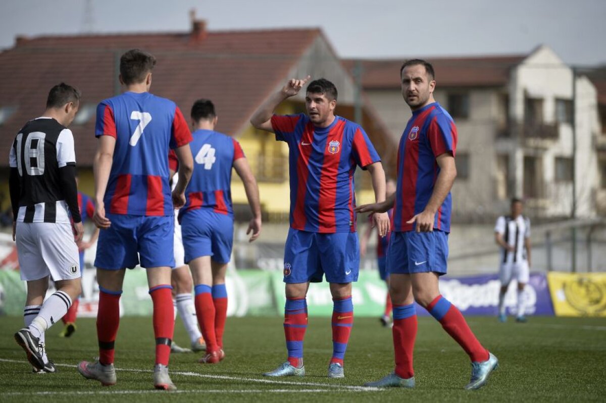 VIDEO + FOTO "U" Cluj a zdrobit-o pe "Steaua", scor 11-0!  Aproape 2000 de fani au fost la stadion și au avut parte de o surpriză » Se autosesisează Florin Talpan? :)