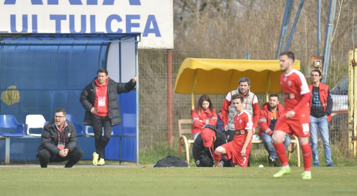 VIDEO + FOTO Ținta caterincilor suporterilor prezenți la primul meci de după scandalul cu alcoolul, Patrick Petre a fost un car de nervi: "F****i morții mă-tii de fotbal!"