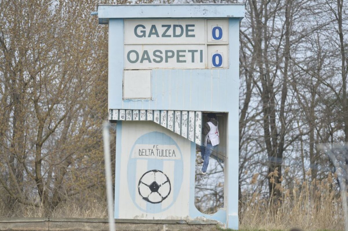 VIDEO + FOTO Ținta caterincilor suporterilor prezenți la primul meci de după scandalul cu alcoolul, Patrick Petre a fost un car de nervi: "F****i morții mă-tii de fotbal!"