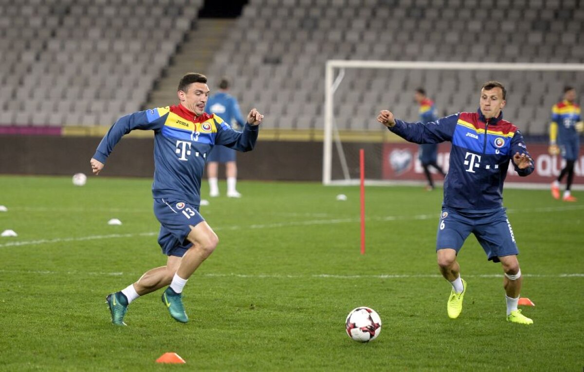 FOTO Sar scântei! "Tricolorii" nu s-au menajat deloc la antrenamentul oficial de azi