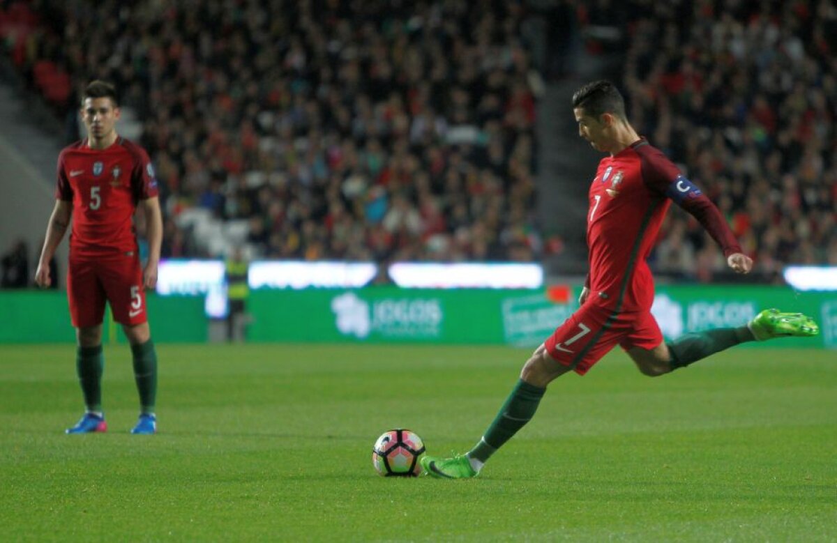 FOTO și VIDEO Rezultate-surpriză în meciurile din etapa a cincea a preliminariilor pentru CM 2018 » Bulgaria, victorie categorică împotriva Olandei! Ronaldo, recital cu ungurii