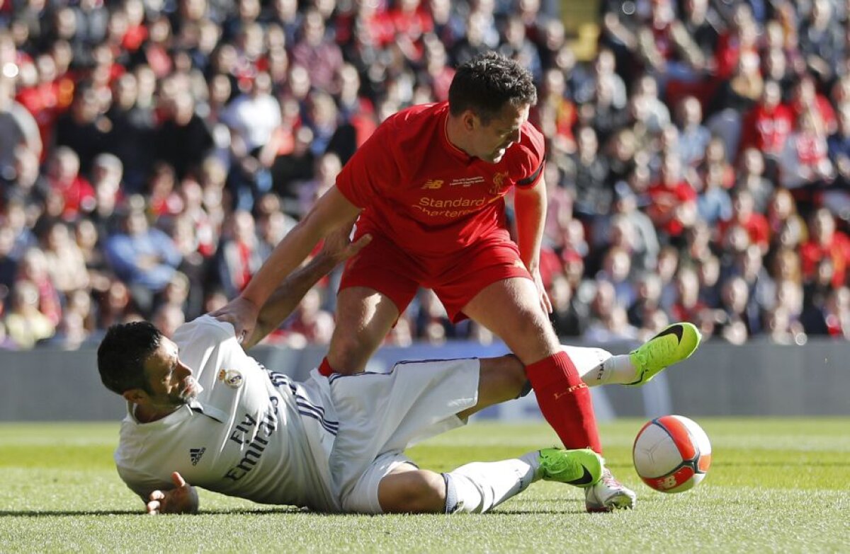 VIDEO + FOTO Spectacol nostalgic superb între legendele lui Liverpool și Real Madrid » Steven Gerrard, evoluție stelară la revenirea pe Anfield