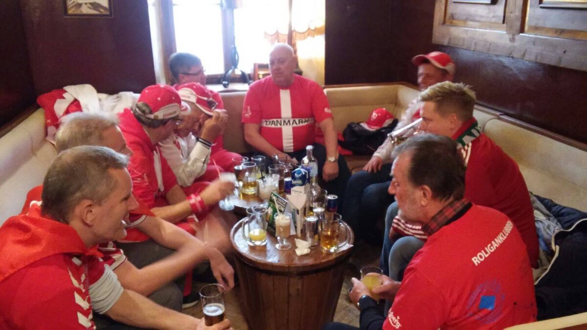GALERIE FOTO + VIDEO Fanii danezi au pornit petrecerea la Cluj! 385 de nordici la meciul cu România 