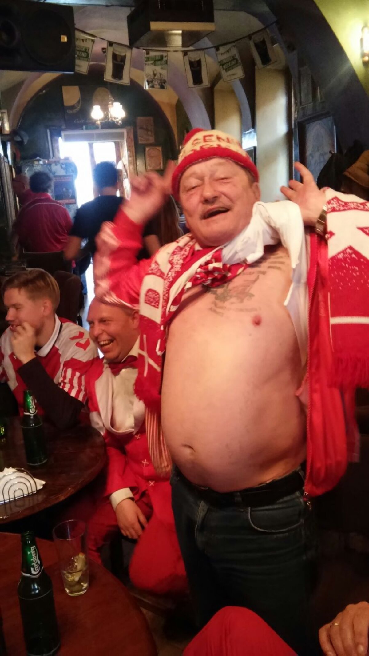 FOTO Fanii nordici au făcut spectacol la Cluj: "Nevastă-mea nu știe că sunt în România!" :)