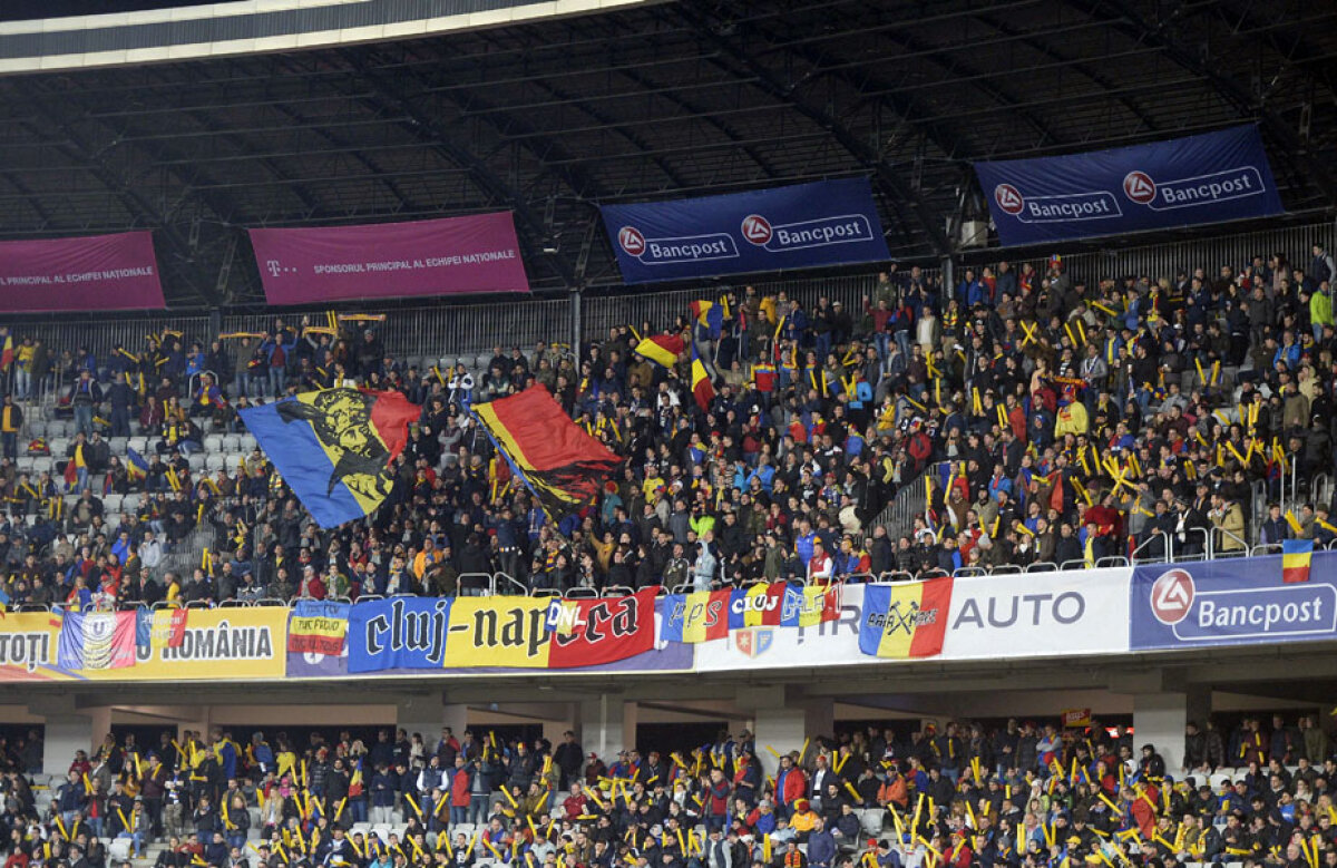 FOTO Când show, când teatru » Suporterii au trăit meciul cu danezii ca o sărbătoare