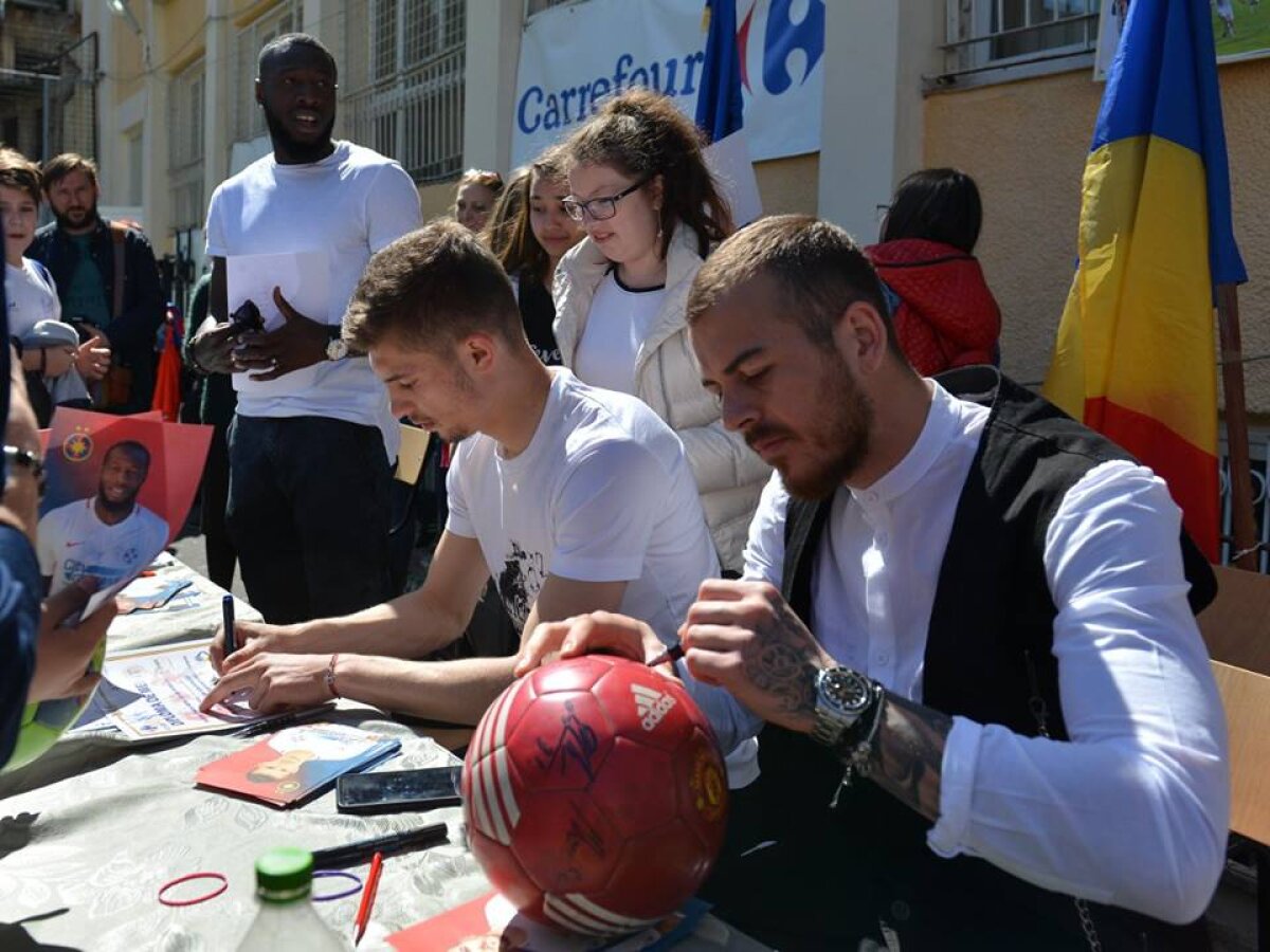 VIDEO + GALERIE FOTO Acțiune a Stelei la o școală din București 