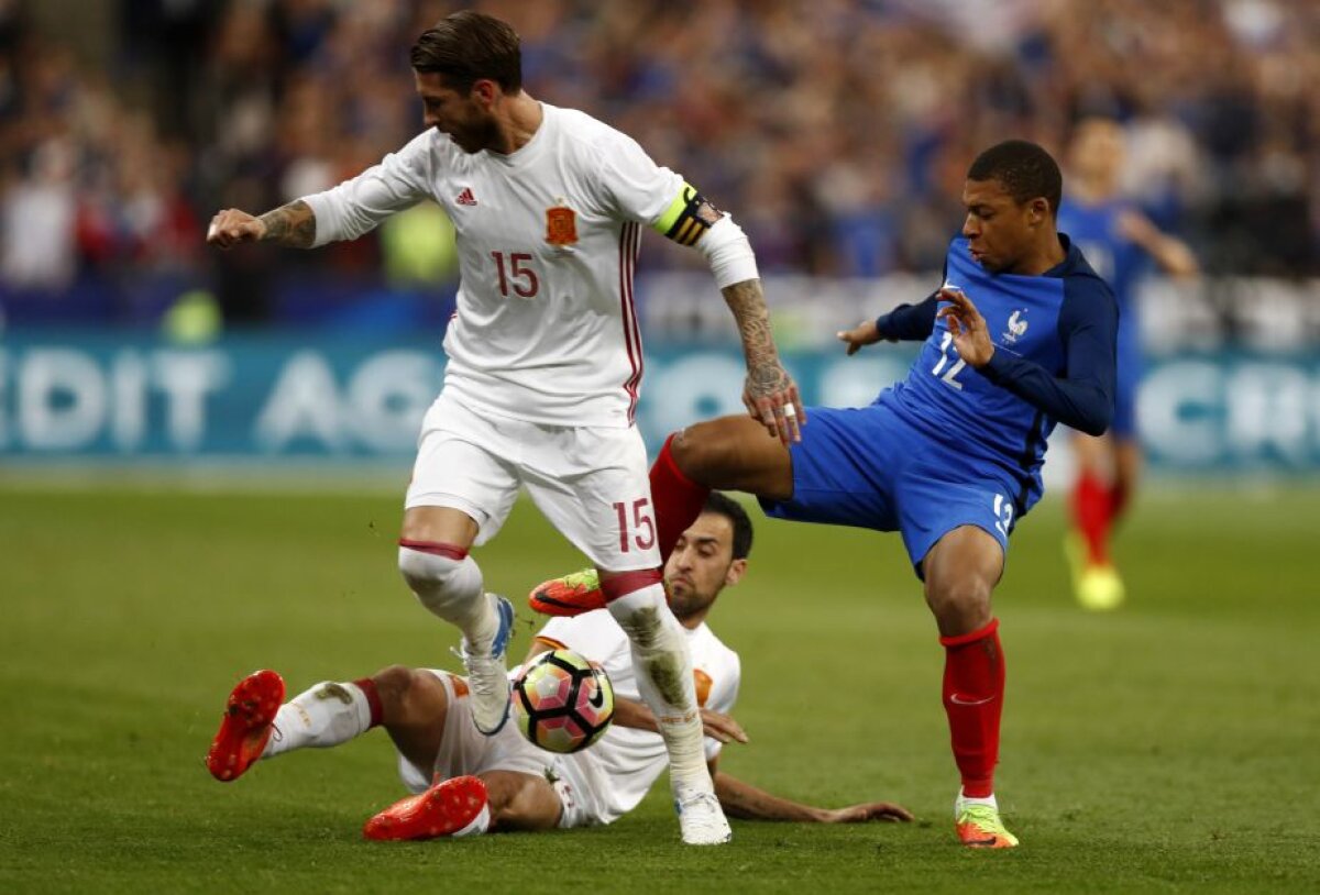 VIDEO + FOTO Amicale de lux între formaţiile europene » Olanda - Italia şi Franţa - Spania, cele mai spectaculoase confruntări